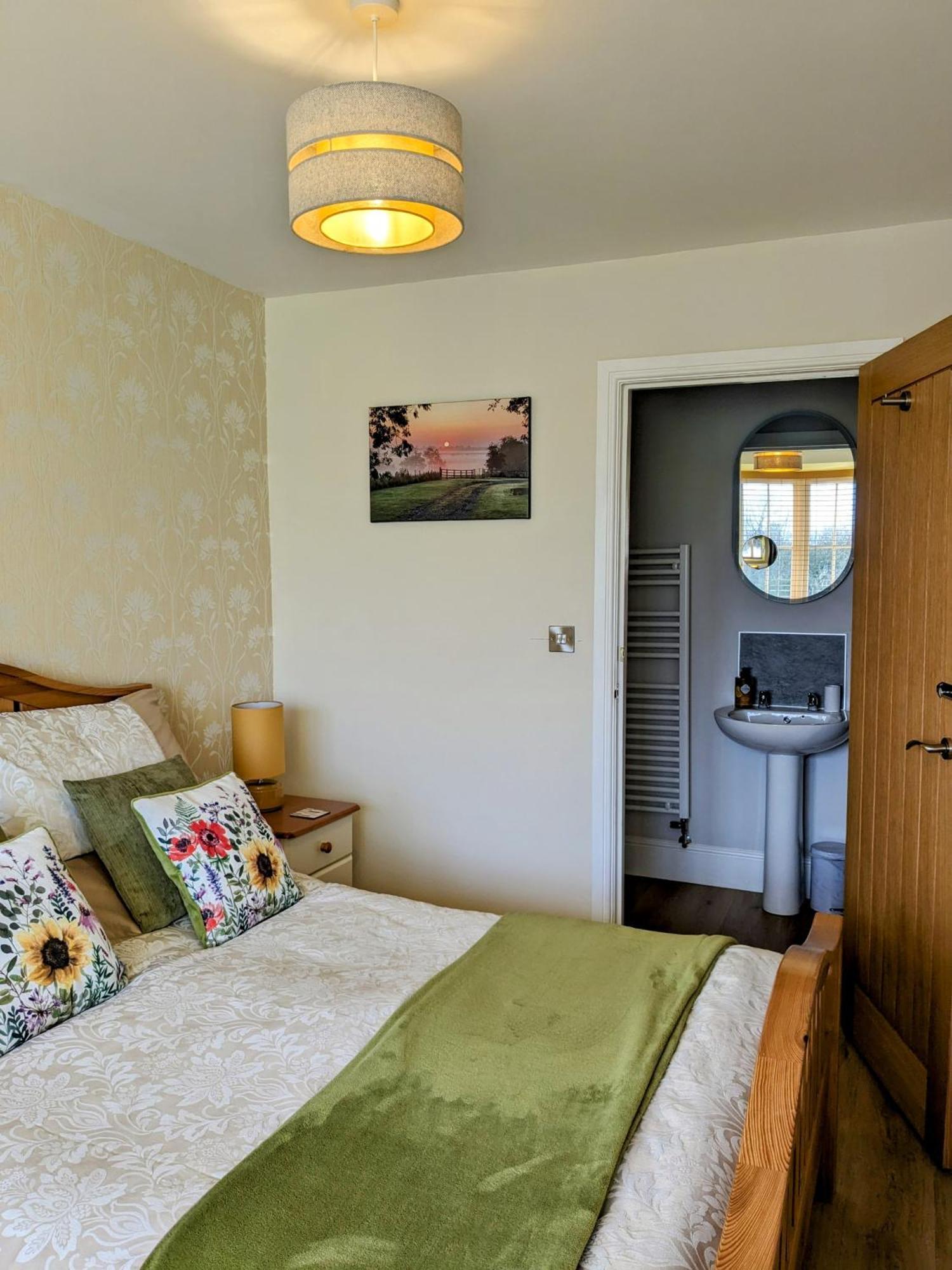 Rosegarth Bed And Breakfast Мартон Номер фото